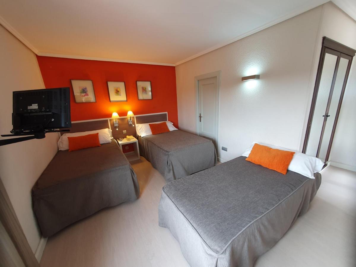 Hotel La Carreta Chiva Eksteriør bilde